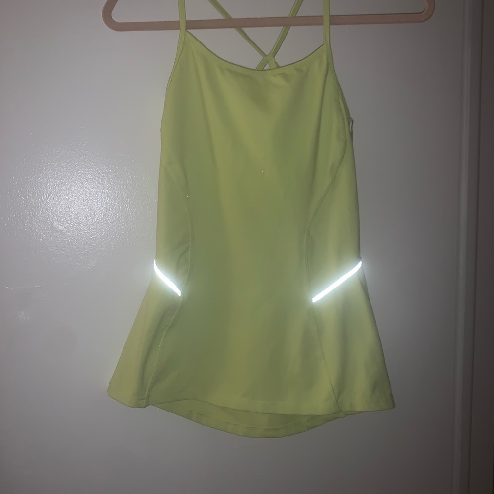Workout top yellow/green size small